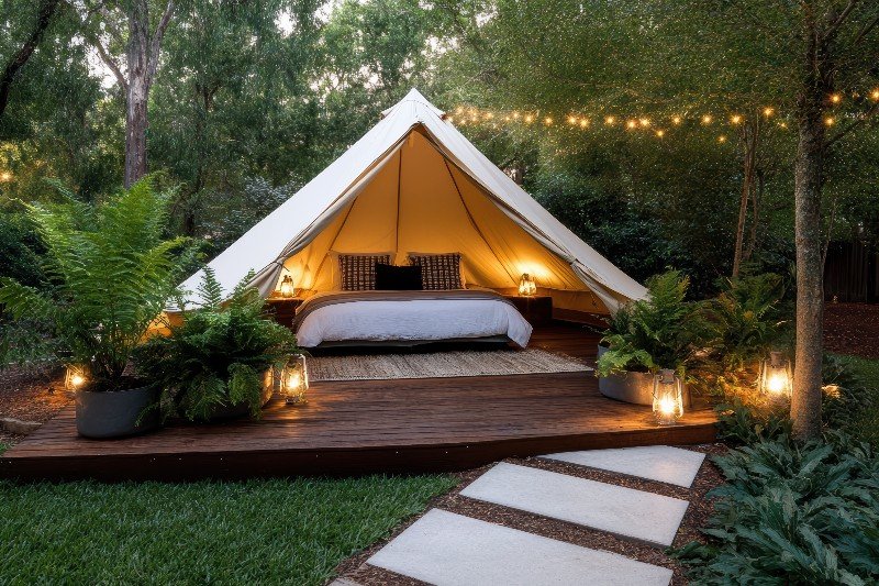 Vad är glamping? Den stora guiden till bekväm camping, glampingtält och naturlyx i Sverige